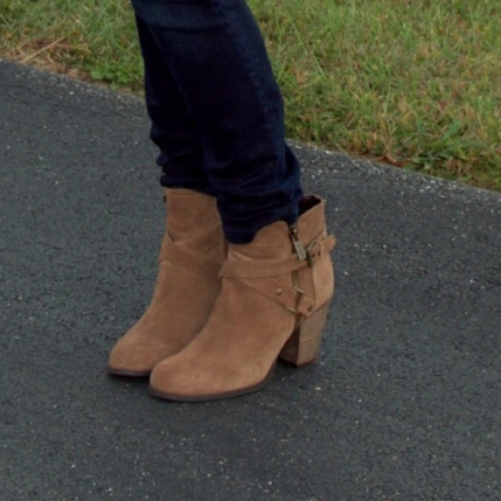 Guess Rulla Bootie - Picture 2 of 2